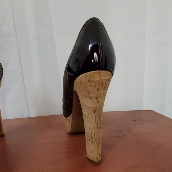 Louis Vuitton  Shoes - Picture 2 of 7